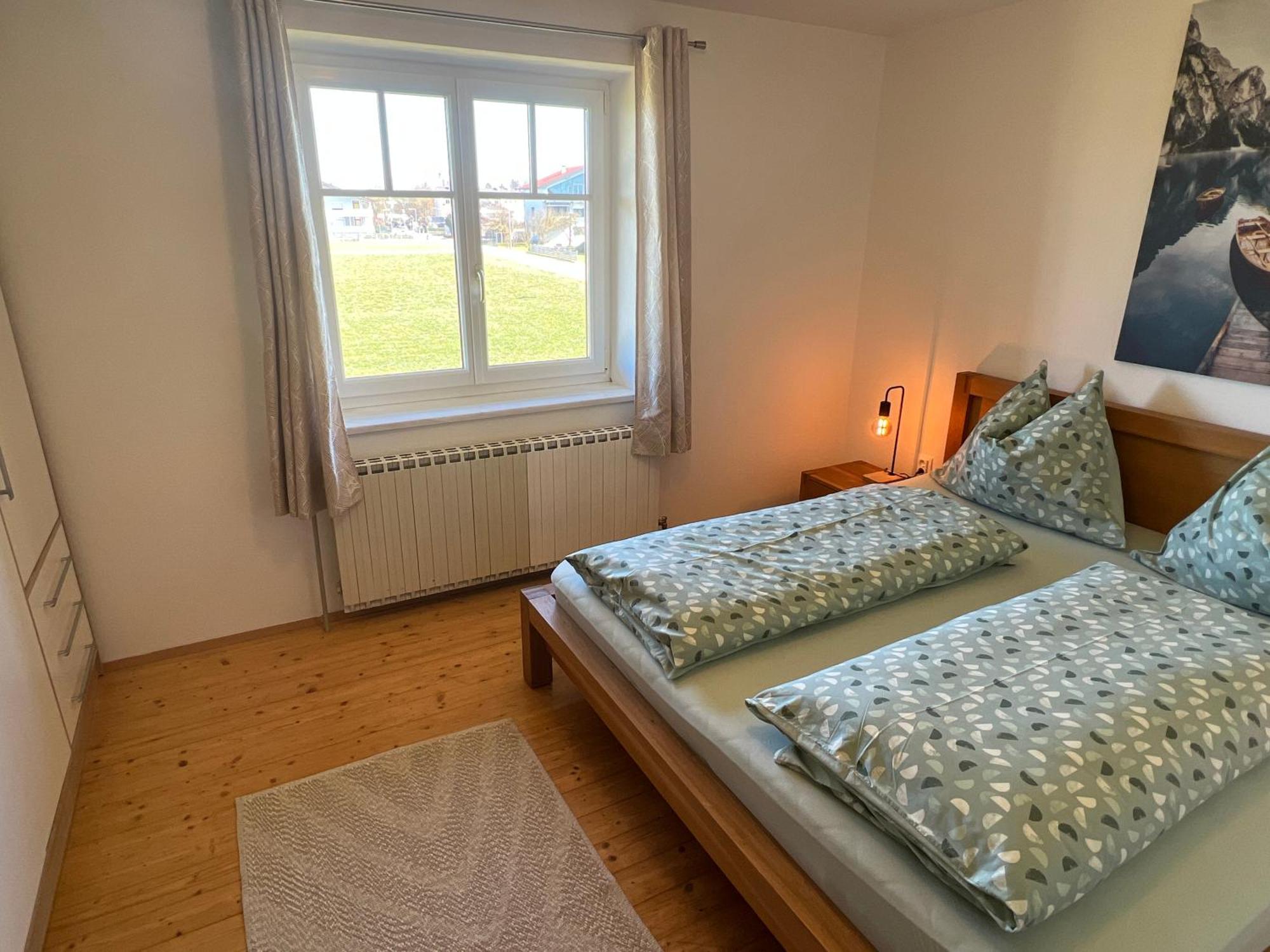 Traumhaft Grosse Ferienwohnung Naehe Attersee Санкт-Георген-им-Аттергау Экстерьер фото